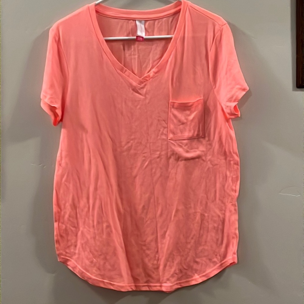 Women’s Short Sleeved T-shirt, Light Orange, No Boundaries, Size XL (15/17)